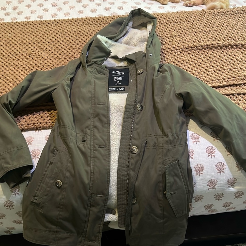 Hollister parka jacket with fur and hood